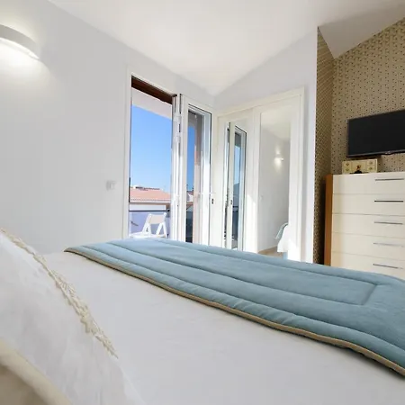 Apartment Bonito Con Piscina Junto A La Playa