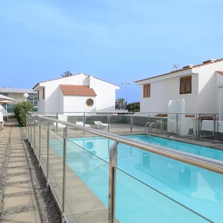 Bonito Con Piscina Junto A La Playa * San Bartolomé